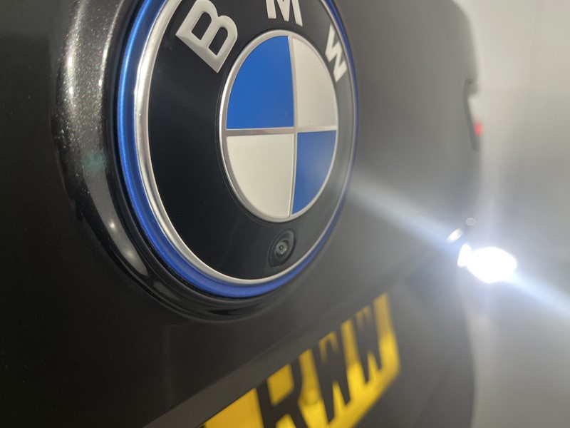 2024 (24) BMW iX 240kW xDrive40 M Sport 76.6kWh 5dr Auto 5421719