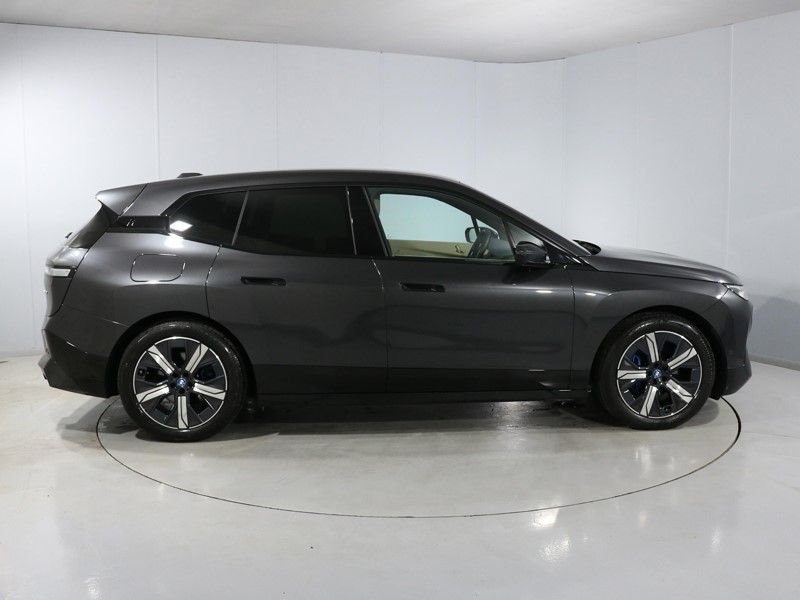 2024 (24) BMW iX 240kW xDrive40 M Sport 76.6kWh 5dr Auto 5421678