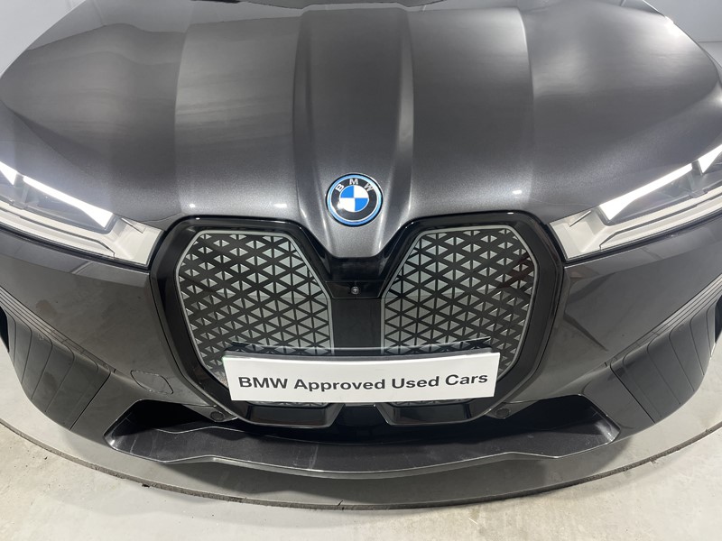 2024 (24) BMW iX 240kW xDrive40 M Sport 76.6kWh 5dr Auto 5421716