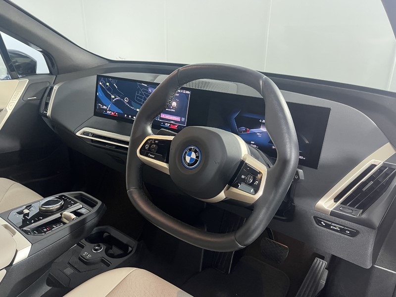 2024 (24) BMW iX 240kW xDrive40 M Sport 76.6kWh 5dr Auto 5421681