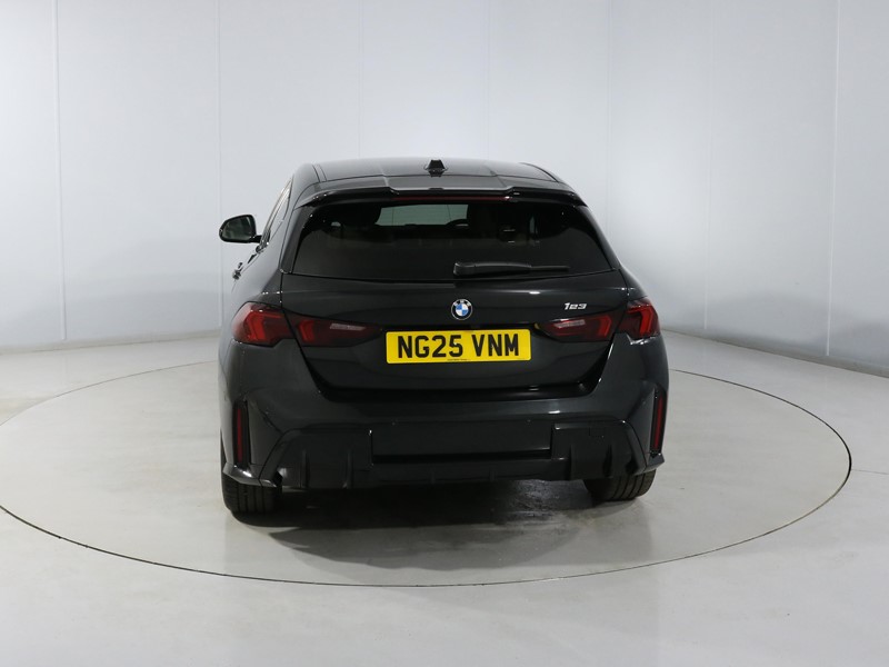 2025 (25) BMW 1 SERIES 123 xDrive M Sport 5dr Step Auto 5421646