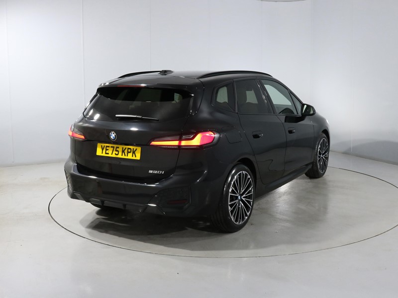 2025 (75) BMW 2 SERIES 220i MHT M Sport 5dr DCT 5421770