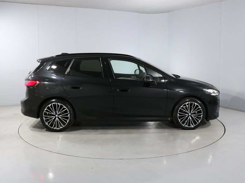 2025 (75) BMW 2 SERIES 220i MHT M Sport 5dr DCT 5421726