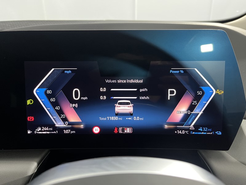 2025 (75) BMW 2 SERIES 225e xDrive Luxury 5dr DCT 5421852