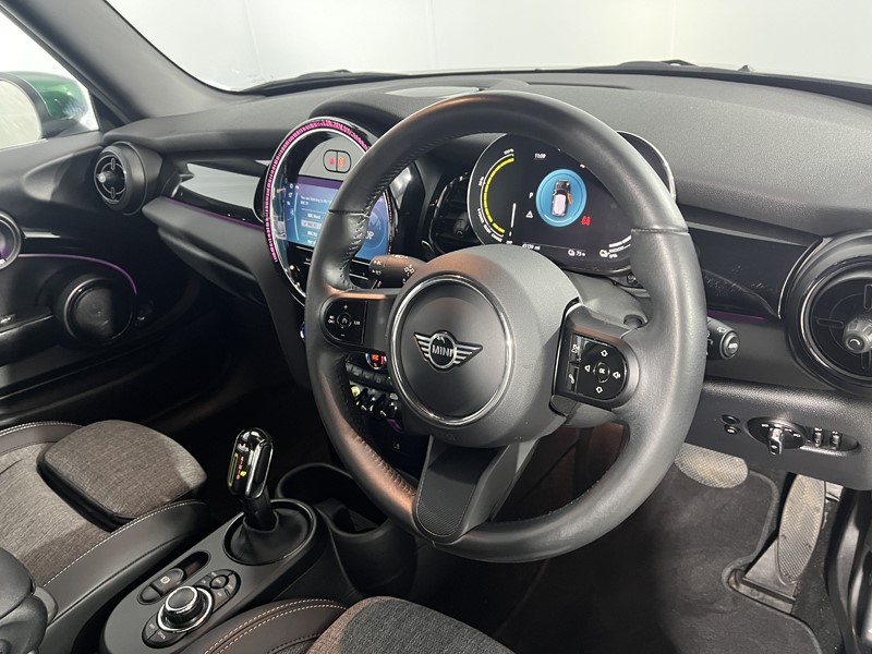 2022 (22) MINI HATCHBACK 135kW Cooper S Level 2 33kWh 3dr Auto 5445433
