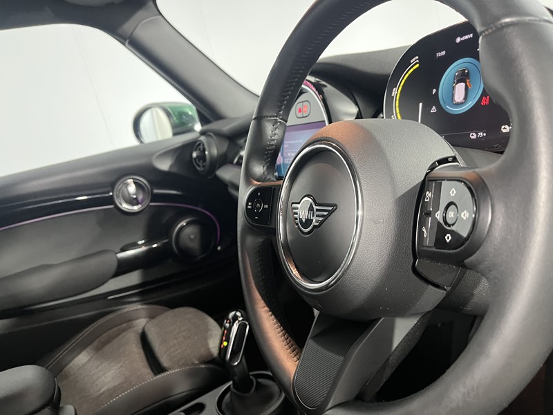 2022 (22) MINI HATCHBACK 135kW Cooper S Level 2 33kWh 3dr Auto 5445449