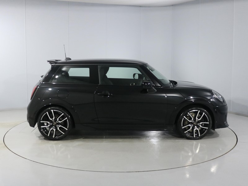 2025 (75) MINI COOPER 2.0 S Sport 3dr Auto 5484346