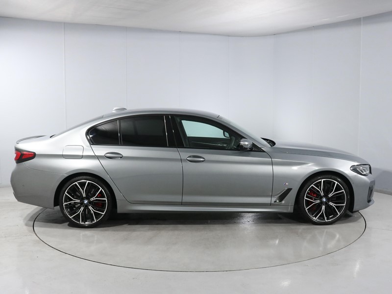 2023 (23) BMW 5 SERIES 520d MHT M Sport 4dr Step Auto 5457019