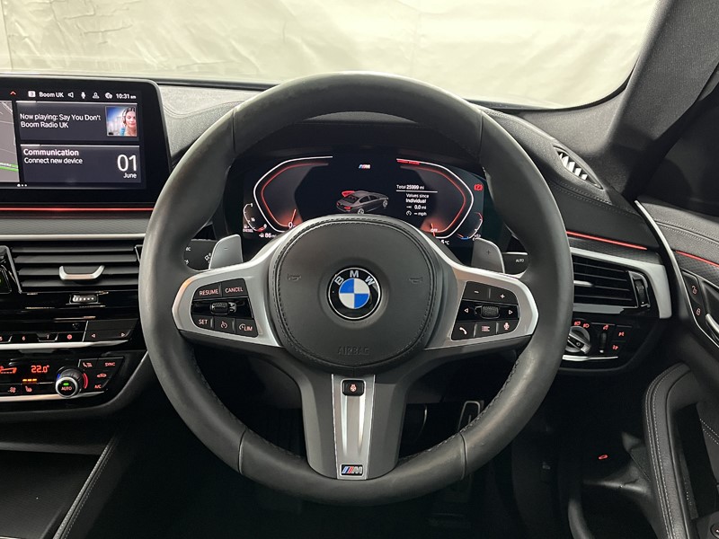 2023 (23) BMW 5 SERIES 520d MHT M Sport 4dr Step Auto 5457021