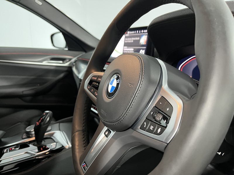 2023 (23) BMW 5 SERIES 520d MHT M Sport 4dr Step Auto 5457038
