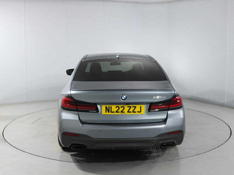2022 (22) BMW 5 SERIES 520d MHT M Sport 4dr Step Auto 5457170