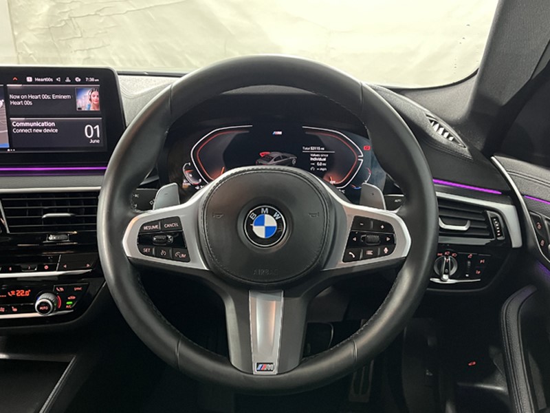 2022 (22) BMW 5 SERIES 520d MHT M Sport 4dr Step Auto 5457160
