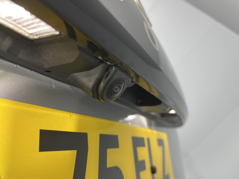 2025 (75) MINI COOPER 1.5 C Classic 5dr Auto 5484256