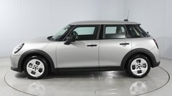 2025 (75) MINI COOPER 1.5 C Classic 5dr Auto 5484259