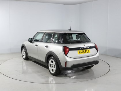 2025 (75) MINI COOPER 1.5 C Classic 5dr Auto