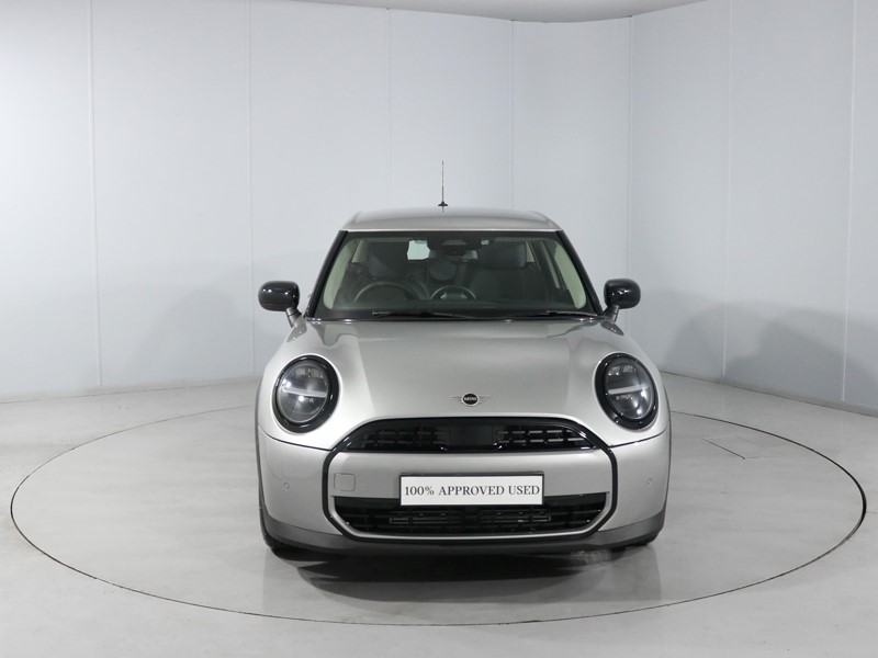 2025 (75) MINI COOPER 1.5 C Classic 5dr Auto 5484235