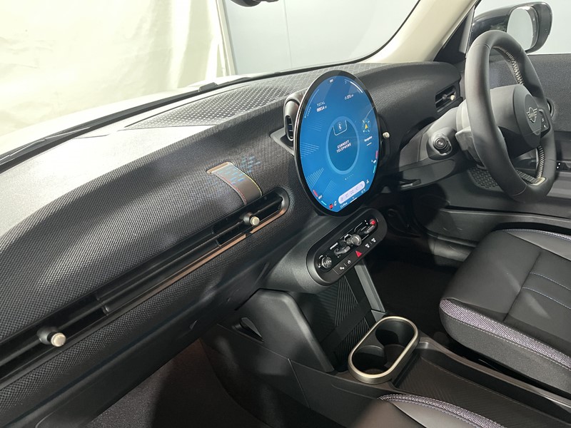 2025 (75) MINI COOPER 1.5 C Classic 5dr Auto 5484226