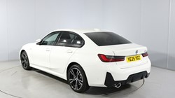 2025 (25) BMW 3 SERIES 330e 22.3 kWh M Sport 4dr Step Auto 5446144