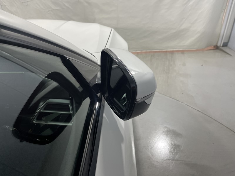 2025 (25) BMW 3 SERIES 330e 22.3 kWh M Sport 4dr Step Auto 5446184