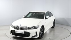 2025 (25) BMW 3 SERIES 330e 22.3 kWh M Sport 4dr Step Auto 5446188