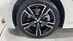 2025 (25) BMW 3 SERIES 330e 22.3 kWh M Sport 4dr Step Auto 5446156