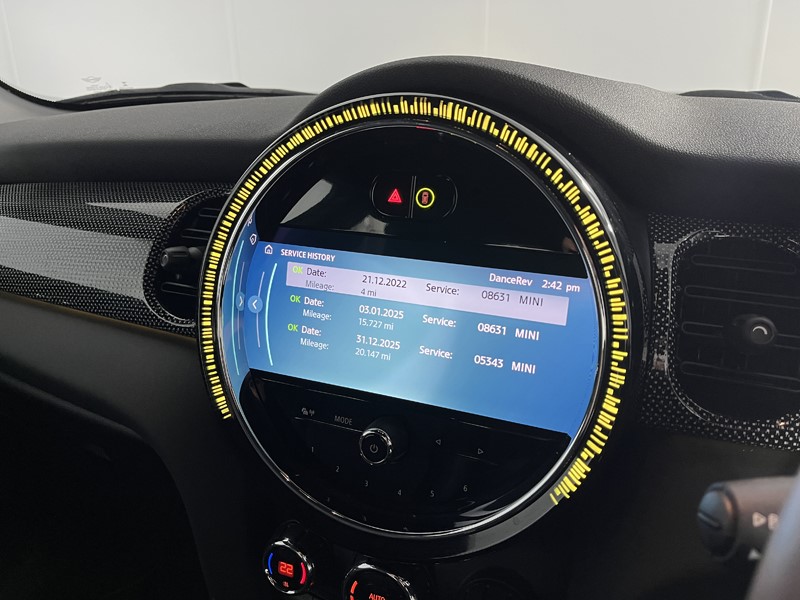 2022 (72) MINI HATCHBACK 1.5 Cooper Exclusive 3dr Auto 5441329