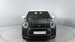 2022 (72) MINI HATCHBACK 1.5 Cooper Exclusive 3dr Auto 5441316