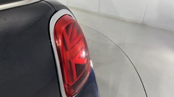 2022 (72) MINI HATCHBACK 1.5 Cooper Exclusive 3dr Auto 5441338