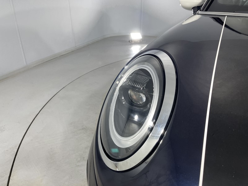2022 (72) MINI HATCHBACK 1.5 Cooper Exclusive 3dr Auto 5441335