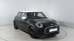 2022 (72) MINI HATCHBACK 1.5 Cooper Exclusive 3dr Auto 5441301