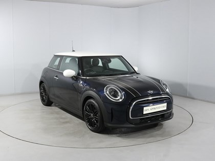2022 (72) MINI HATCHBACK 1.5 Cooper Exclusive 3dr Auto