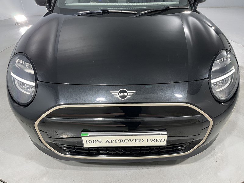 2025 (25) MINI COOPER 135kW E Exclusive 41kWh 3dr Auto 5441693
