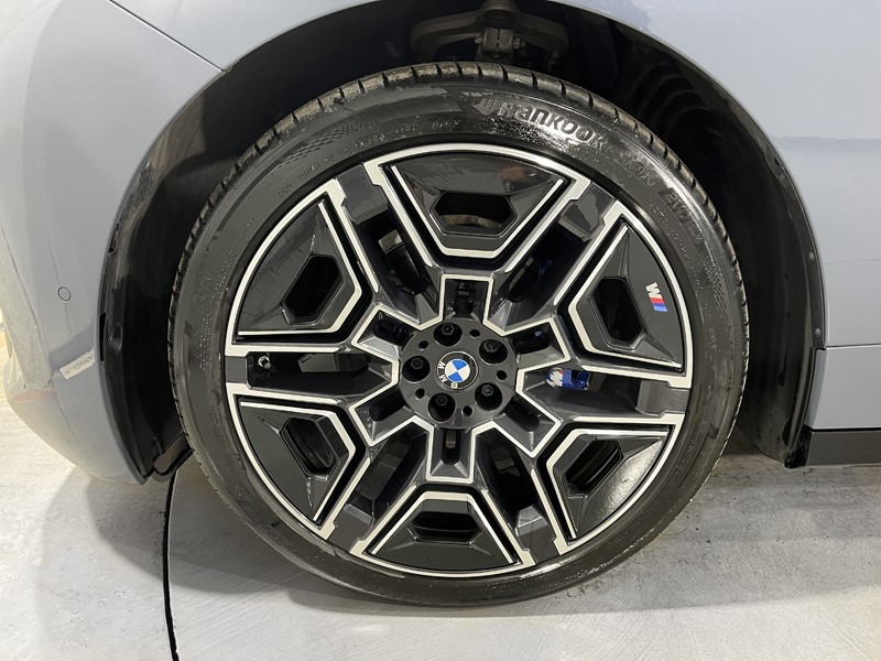 2025 (75) BMW iX 300kW xDrive45 M Sport 101kWh 5dr Auto 5470979