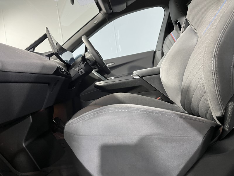 2025 (75) BMW iX 300kW xDrive45 M Sport 101kWh 5dr Auto 5471001