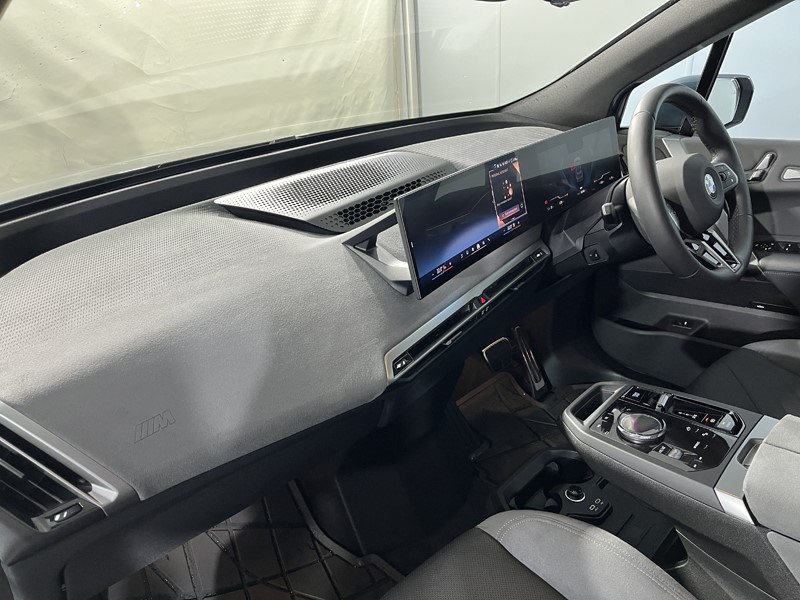 2025 (75) BMW iX 300kW xDrive45 M Sport 101kWh 5dr Auto 5470972