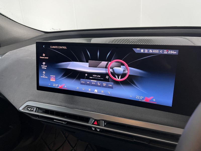 2025 (75) BMW iX 300kW xDrive45 M Sport 101kWh 5dr Auto 5470997