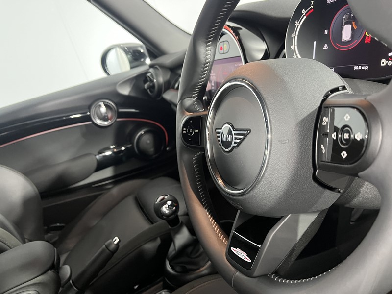 2023 (23) MINI HATCHBACK 1.5 Cooper Sport 3dr 5476225
