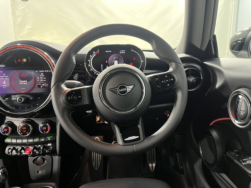 2023 (23) MINI HATCHBACK 1.5 Cooper Sport 3dr 5476209