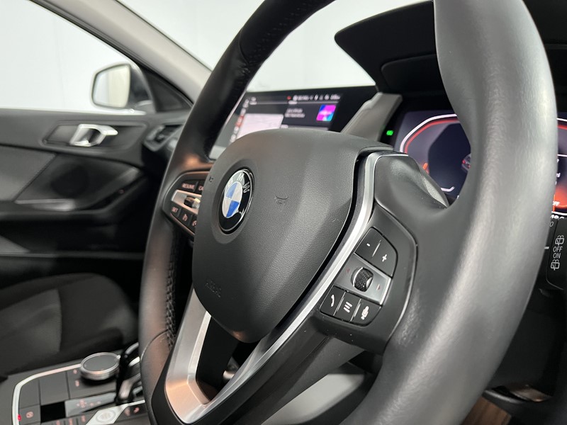 2024 (24) BMW 1 SERIES 116d SE 5dr Step Auto [Live Cockpit Professional] 5457439