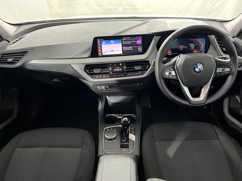 2024 (24) BMW 1 SERIES 116d SE 5dr Step Auto [Live Cockpit Professional] 5457422