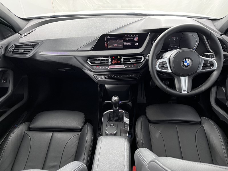 2021 (21) BMW 1 SERIES 118d M Sport 5dr 5457071