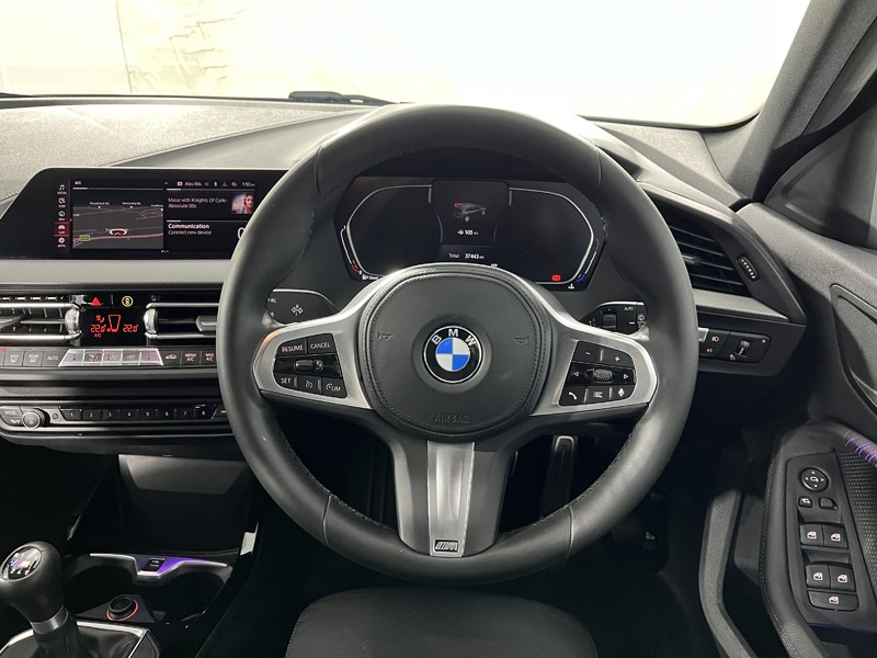 2021 (21) BMW 1 SERIES 118d M Sport 5dr 5457072