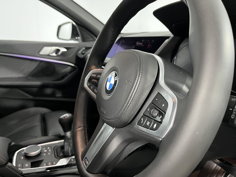 2021 (21) BMW 1 SERIES 118d M Sport 5dr 5457089