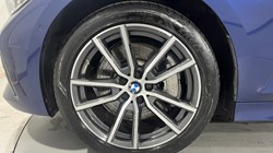 2019 (69) BMW 3 SERIES 330i Sport 5dr Step Auto 5476259