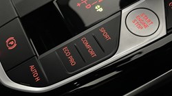 2022 (22) BMW 2 SERIES 220i M Sport 2dr Step Auto 5528368