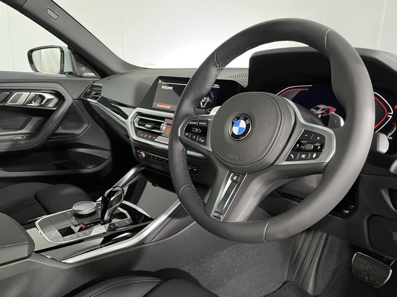2022 (22) BMW 2 SERIES 220i M Sport 2dr Step Auto 5528335
