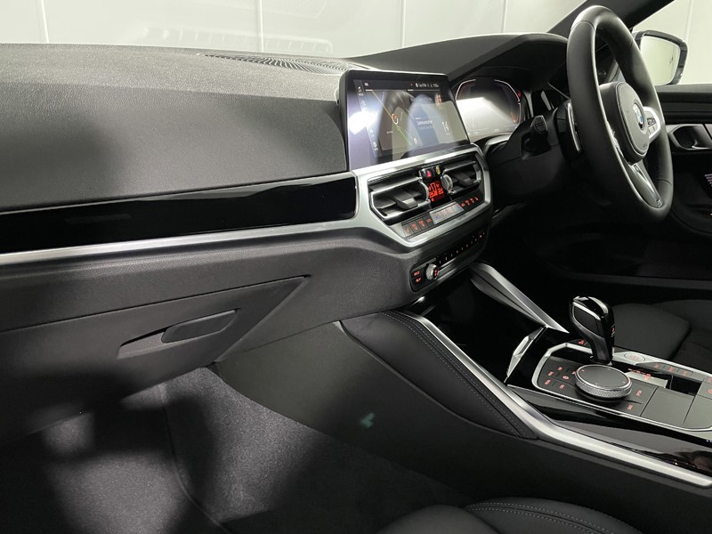 2022 (22) BMW 2 SERIES 220i M Sport 2dr Step Auto 5528336