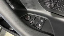 2022 (22) BMW 2 SERIES 220i M Sport 2dr Step Auto 5528351