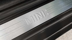 2023 (23) MINI HATCHBACK 1.5 Cooper Classic 5dr Auto 5465303