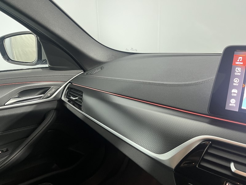2022 (22) BMW 5 SERIES 520d MHT M Sport 4dr Step Auto 5465002